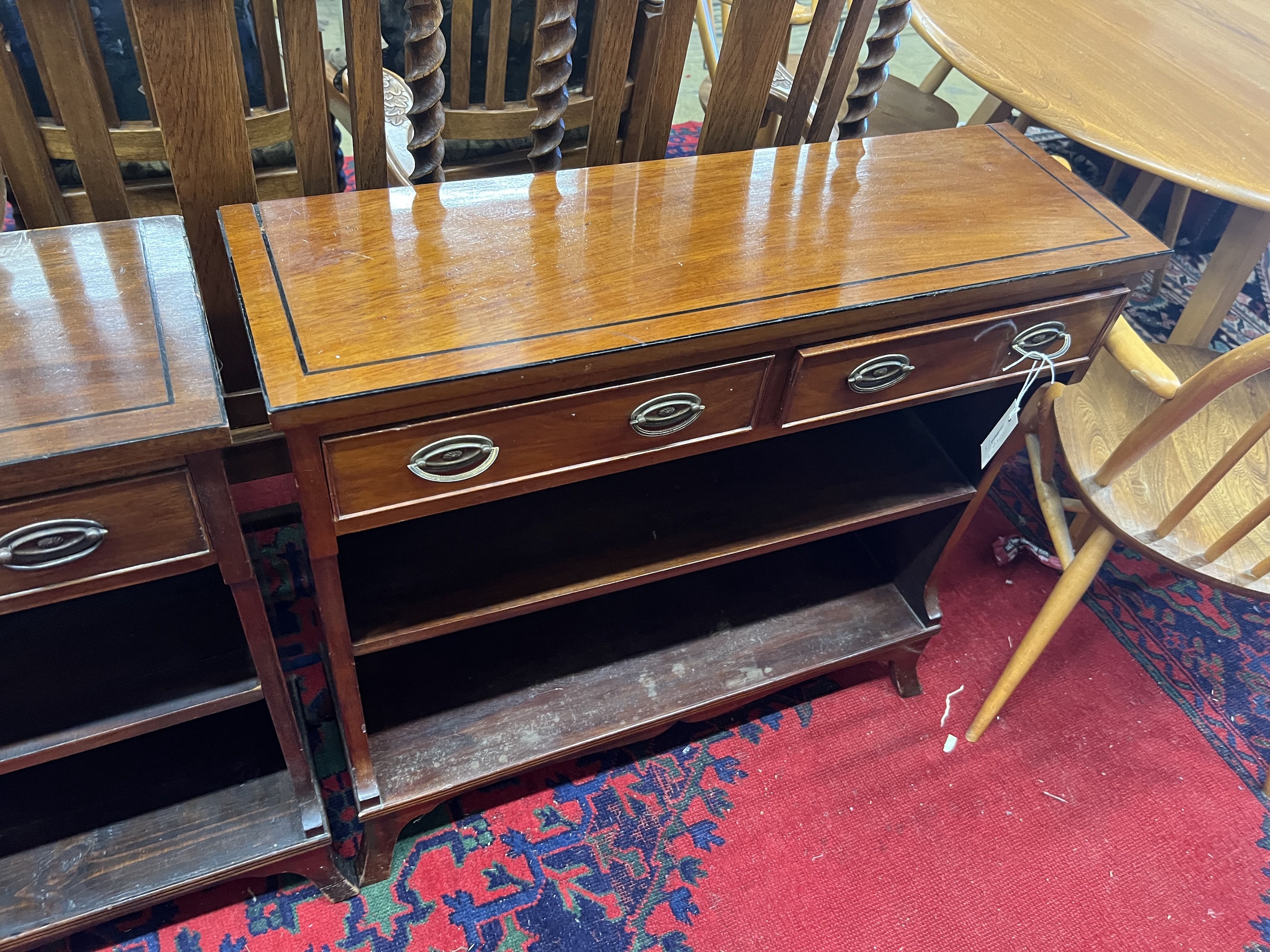 A pair of reproduction George III style mahogany open bookcases, width 80cm, depth 25cm, height 76cm